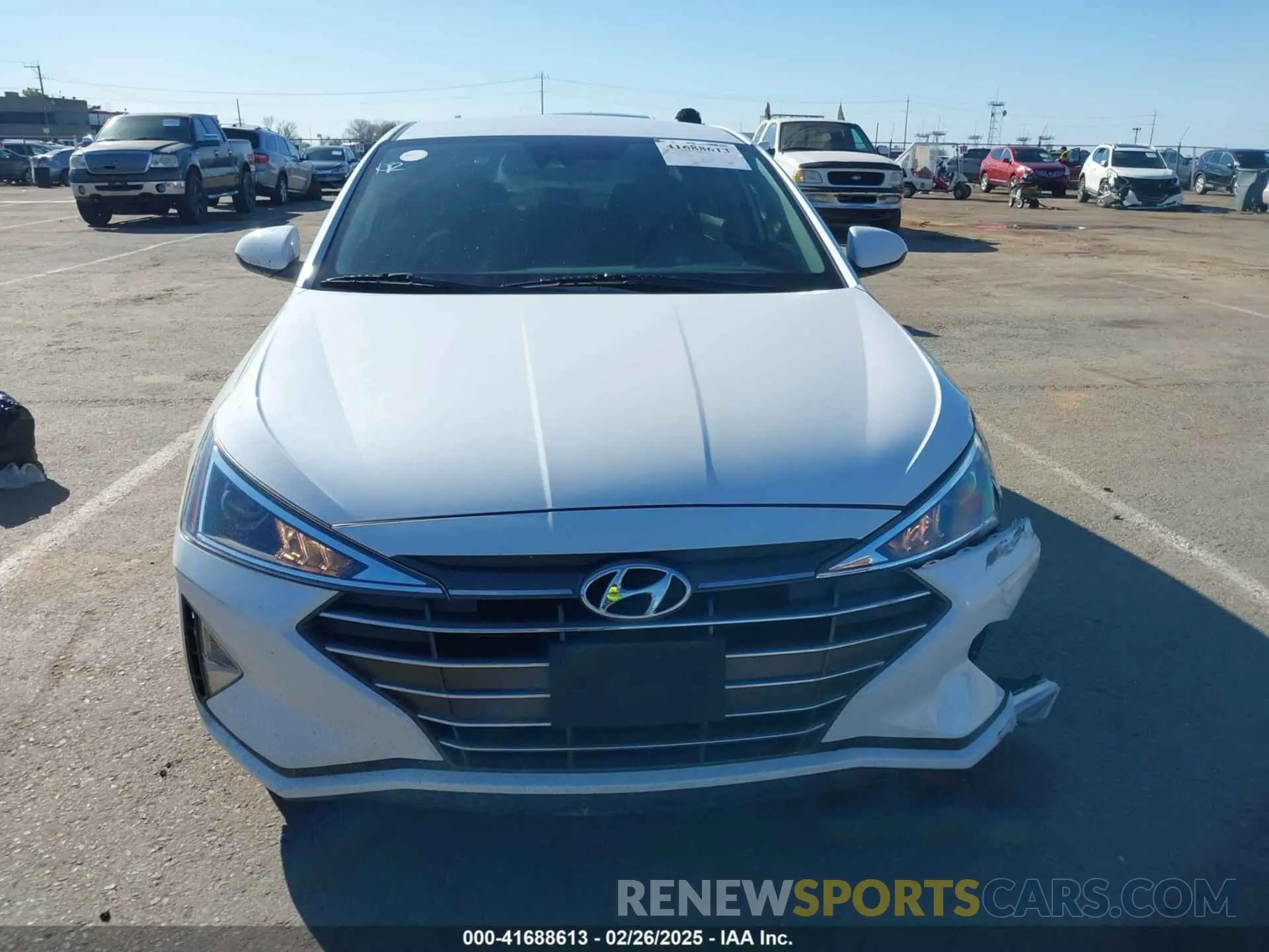 11 Photograph of a damaged car 5NPD84LFXLH601876 HYUNDAI ELANTRA 2020