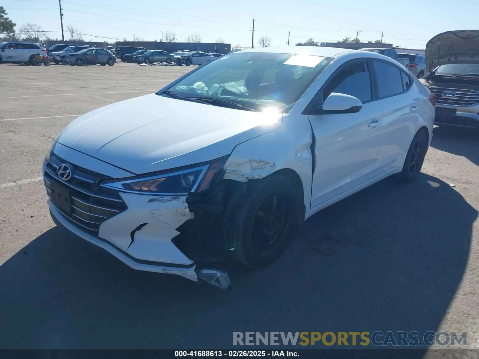 2 Photograph of a damaged car 5NPD84LFXLH601876 HYUNDAI ELANTRA 2020