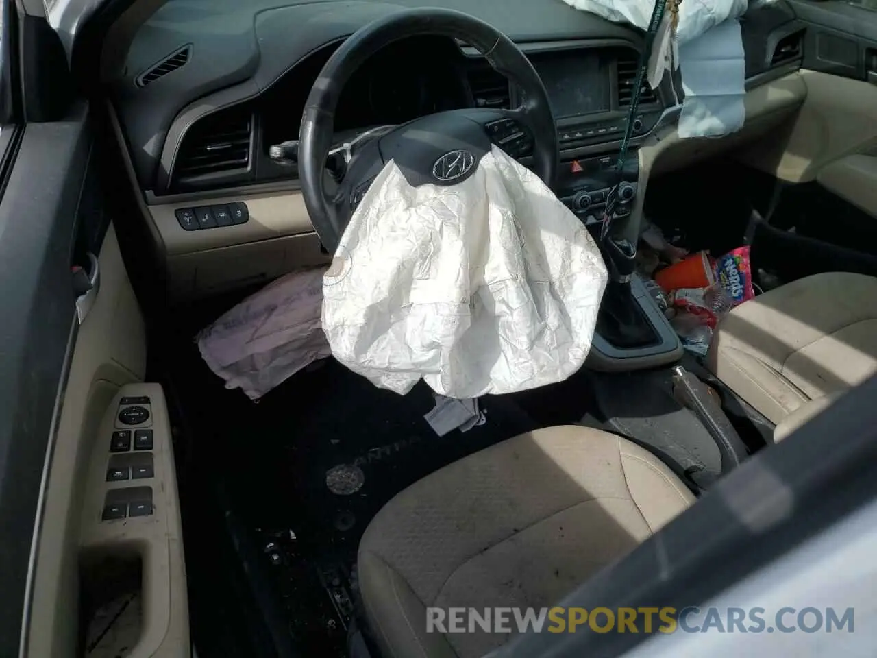8 Photograph of a damaged car 5NPD84LFXLH612697 HYUNDAI ELANTRA 2020