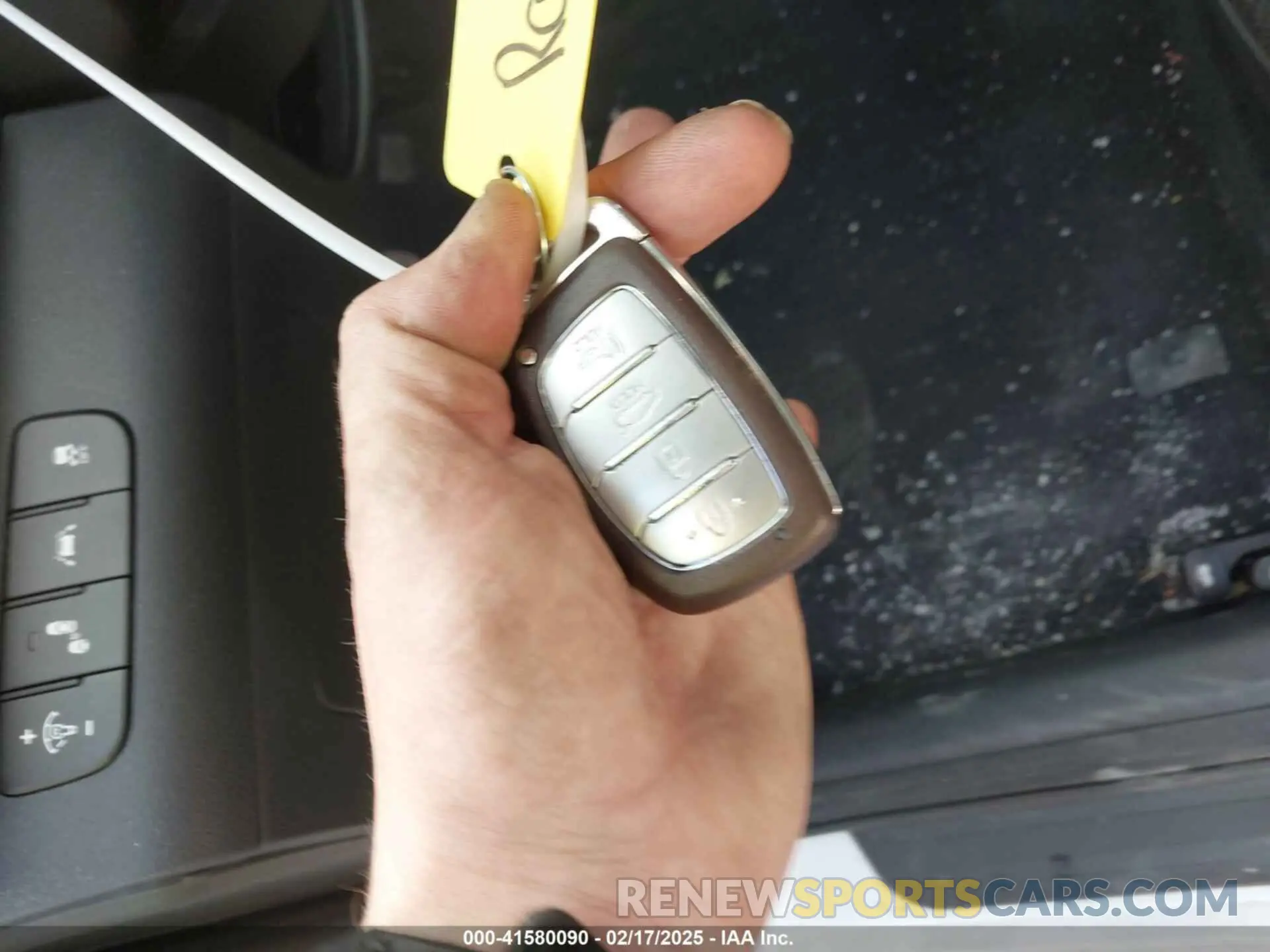 11 Photograph of a damaged car 5NPD84LFXLH617026 HYUNDAI ELANTRA 2020