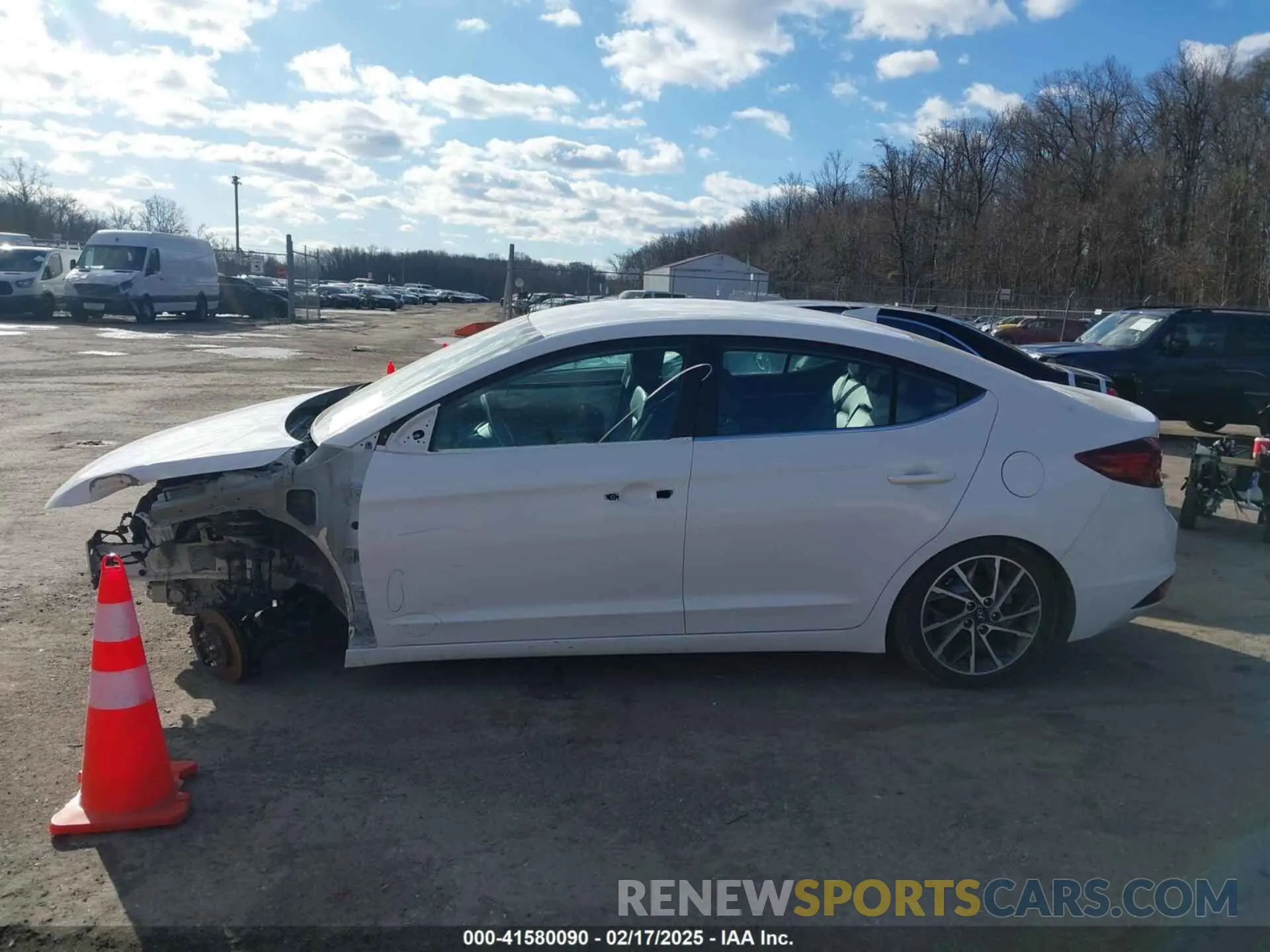 15 Photograph of a damaged car 5NPD84LFXLH617026 HYUNDAI ELANTRA 2020