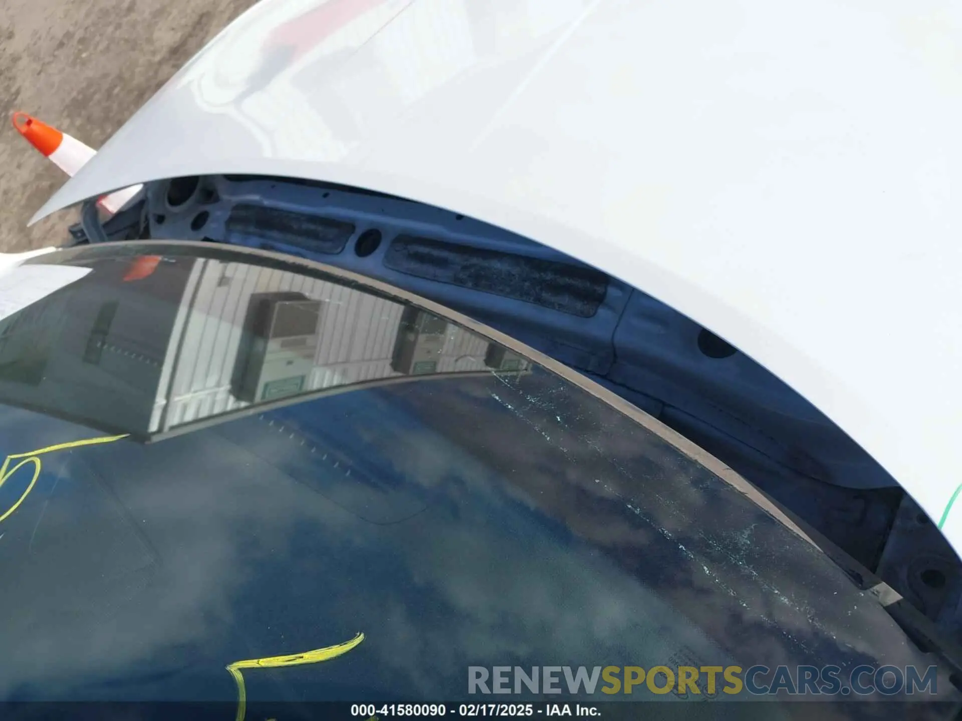 19 Photograph of a damaged car 5NPD84LFXLH617026 HYUNDAI ELANTRA 2020