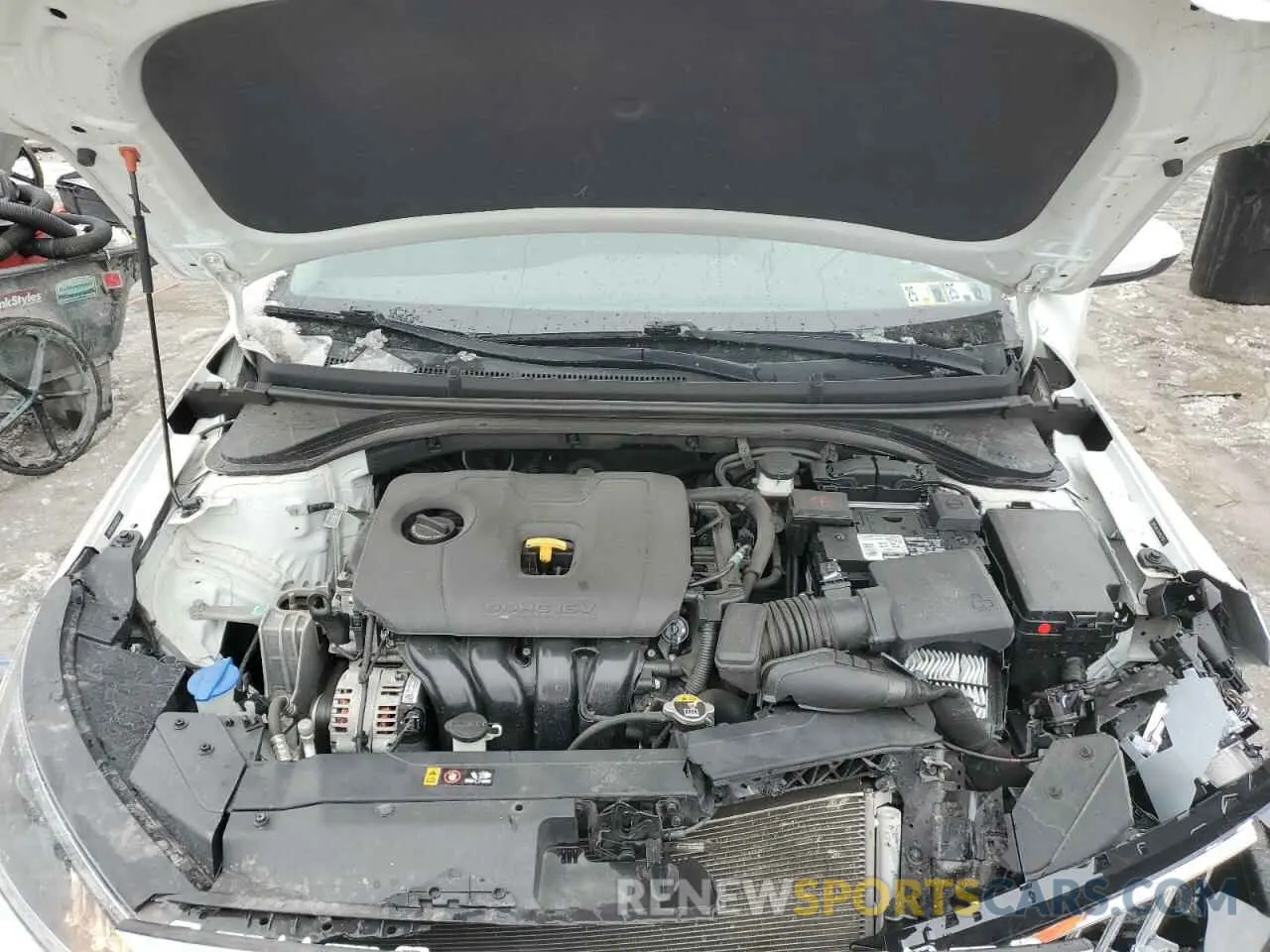 12 Photograph of a damaged car 5NPD84LFXLH622131 HYUNDAI ELANTRA 2020