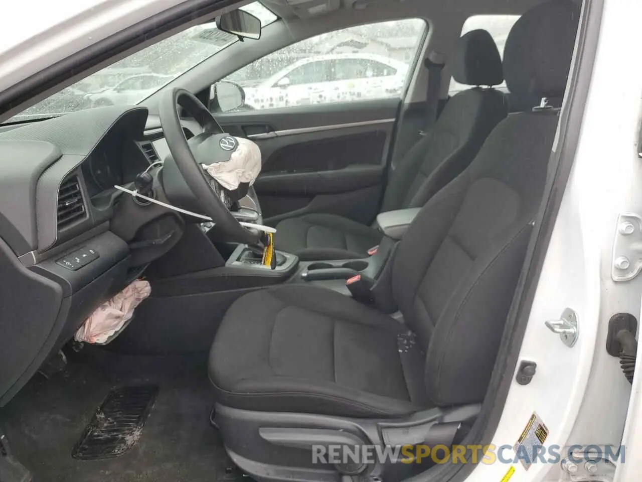 7 Photograph of a damaged car 5NPD84LFXLH622131 HYUNDAI ELANTRA 2020