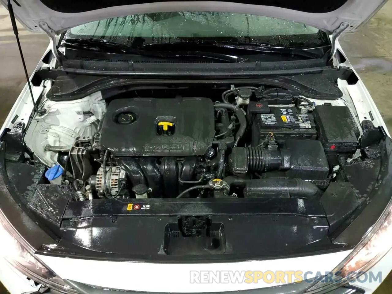 11 Photograph of a damaged car 5NPD84LFXLH630424 HYUNDAI ELANTRA 2020
