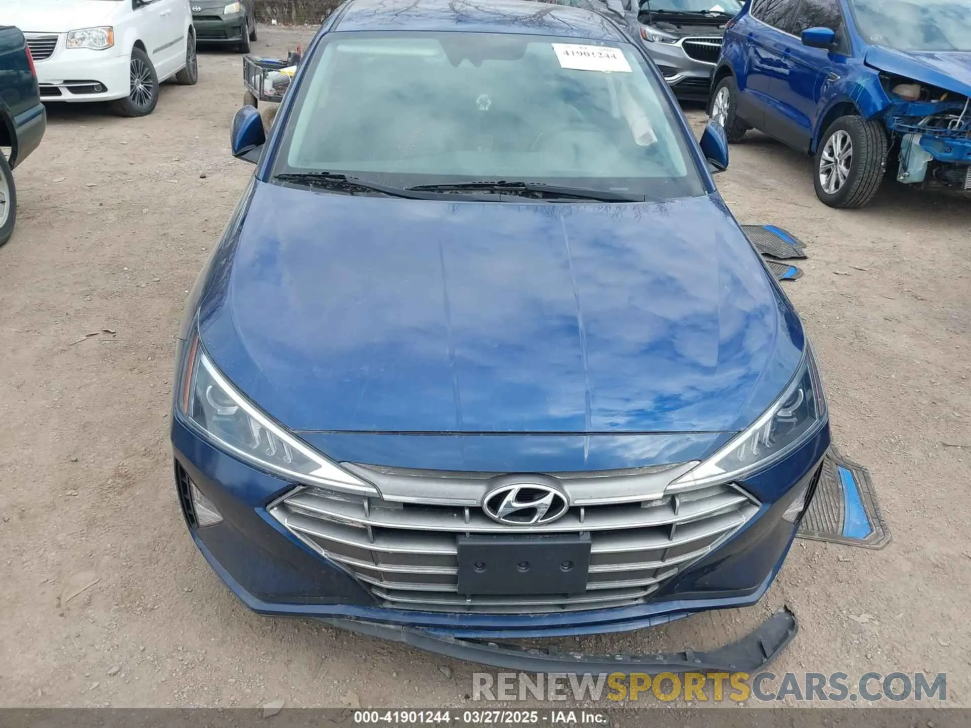 12 Photograph of a damaged car 5NPD84LFXLH631153 HYUNDAI ELANTRA 2020