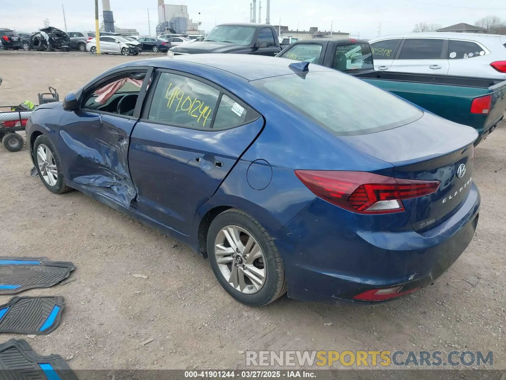 3 Photograph of a damaged car 5NPD84LFXLH631153 HYUNDAI ELANTRA 2020
