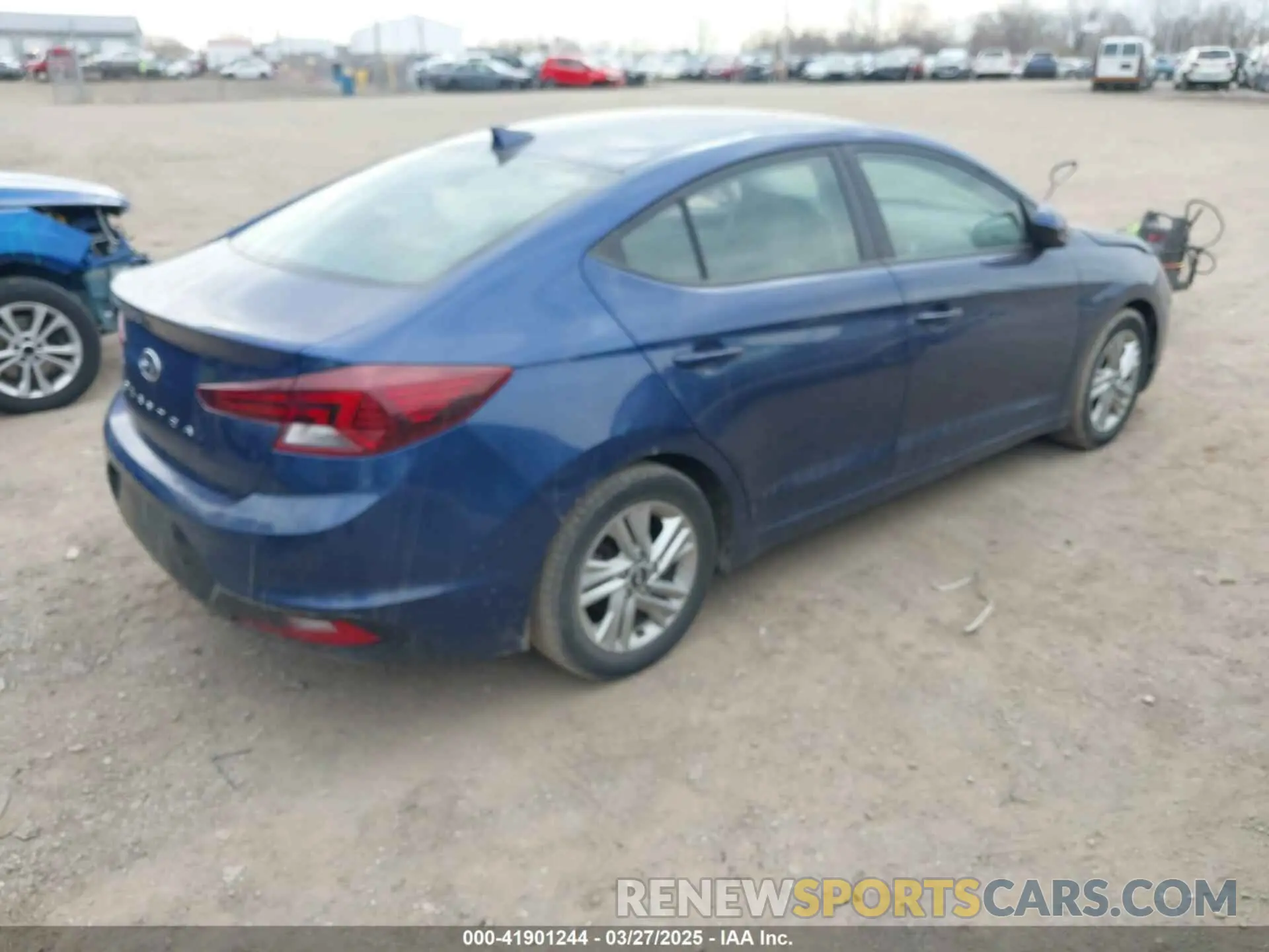 4 Photograph of a damaged car 5NPD84LFXLH631153 HYUNDAI ELANTRA 2020