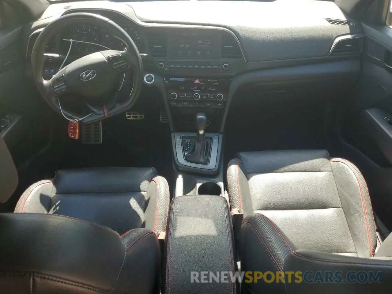 8 Photograph of a damaged car KMHD04LB5LU084640 HYUNDAI ELANTRA 2020