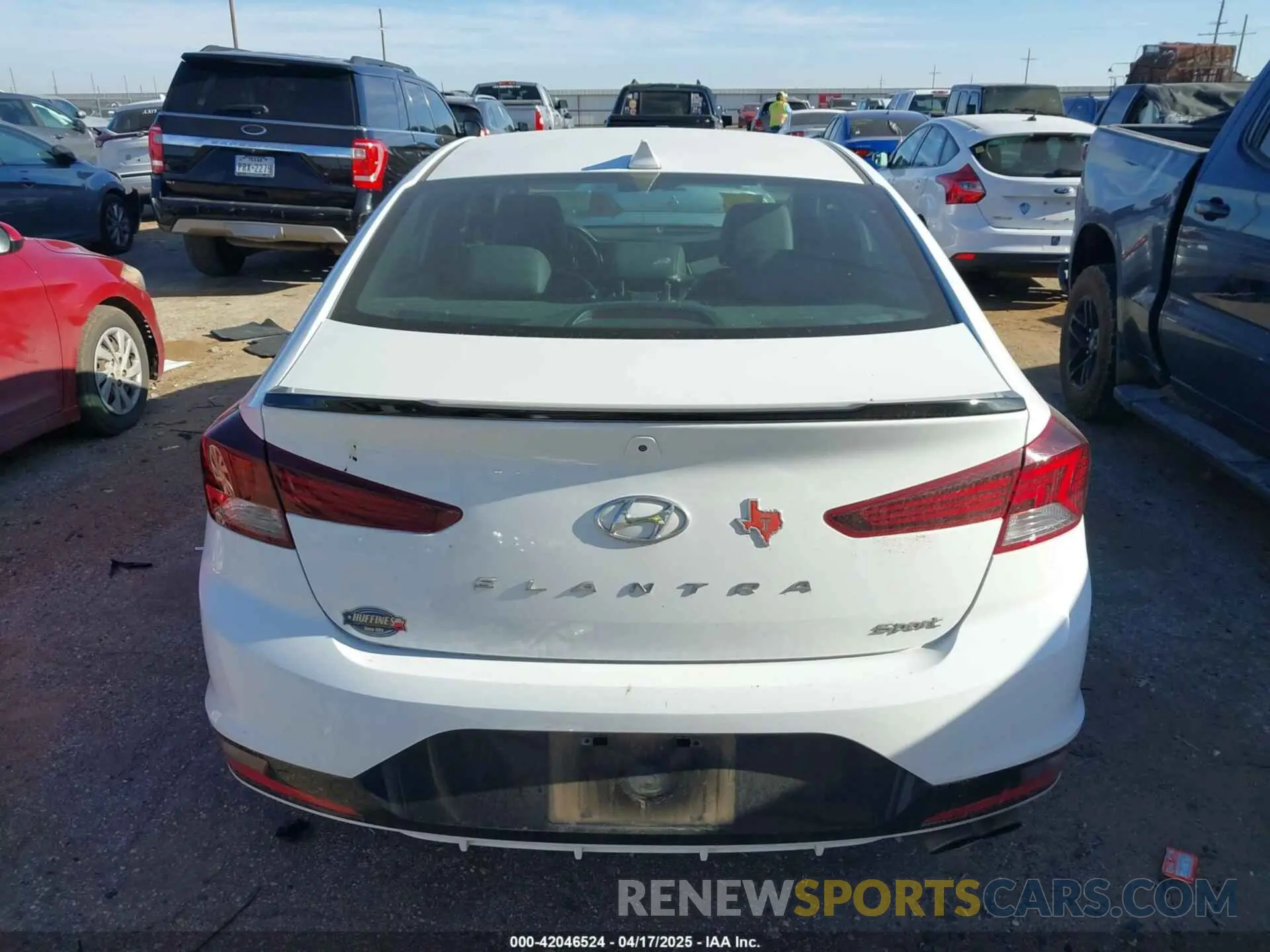 17 Photograph of a damaged car KMHD04LB5LU961269 HYUNDAI ELANTRA 2020