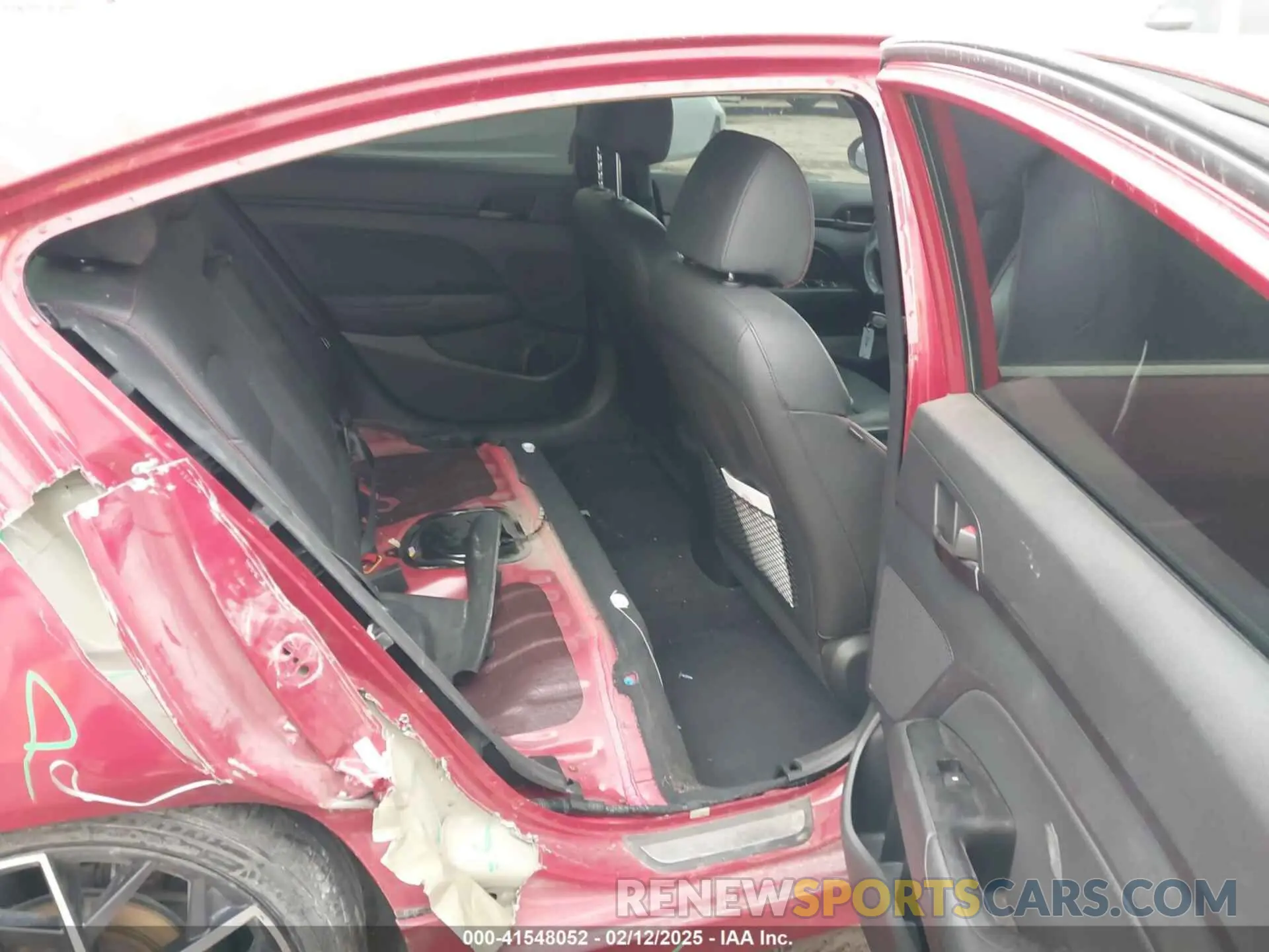8 Photograph of a damaged car KMHD04LBXLU933693 HYUNDAI ELANTRA 2020