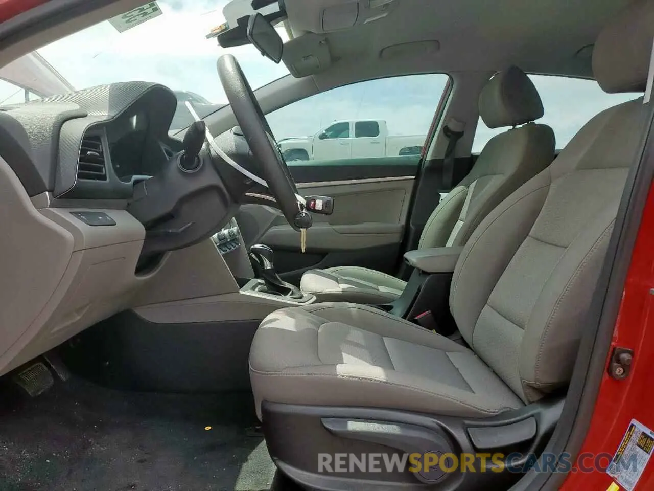 7 Photograph of a damaged car KMHD74LF0LU092000 HYUNDAI ELANTRA 2020