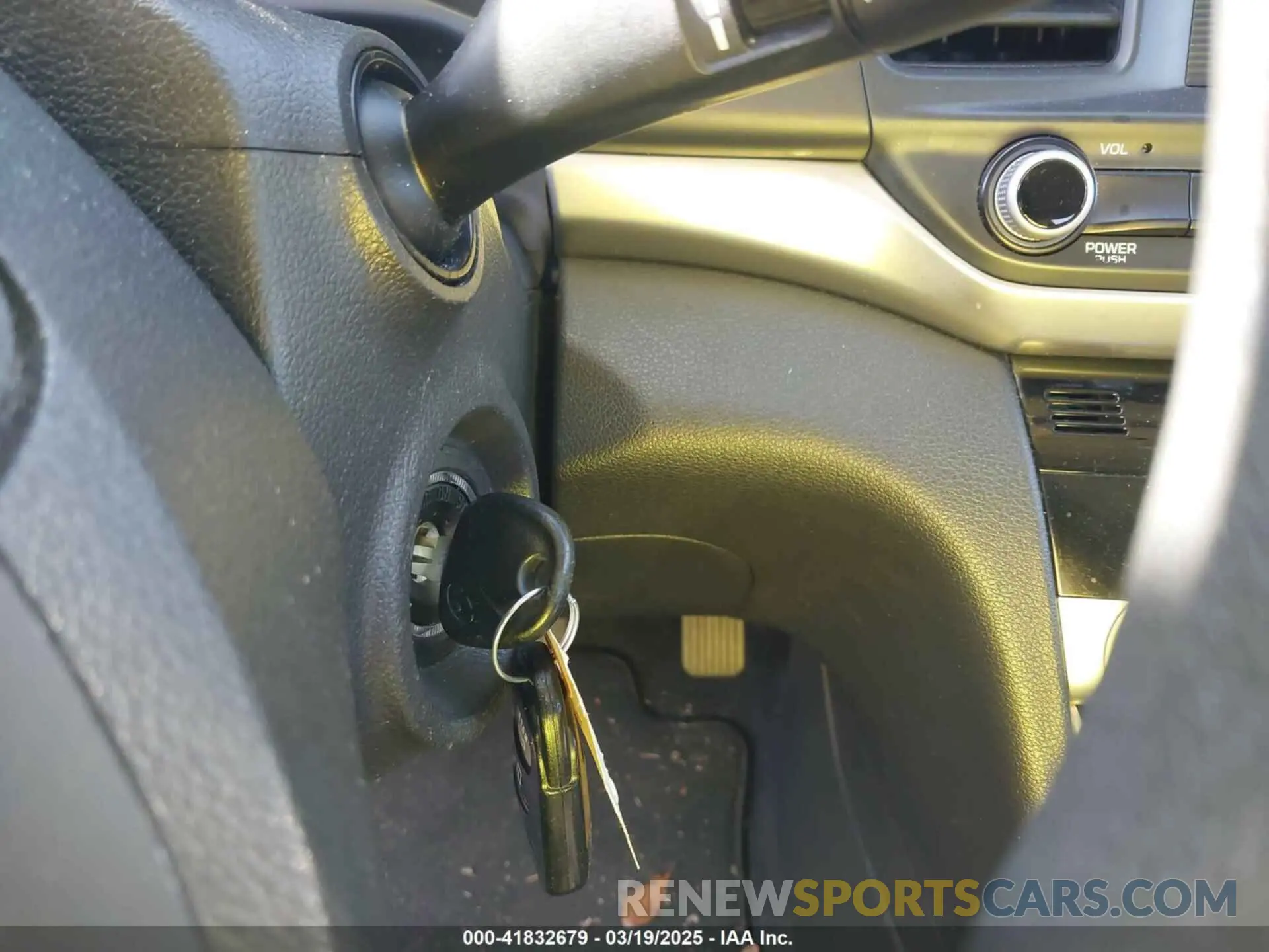 11 Photograph of a damaged car KMHD74LF1LU944323 HYUNDAI ELANTRA 2020