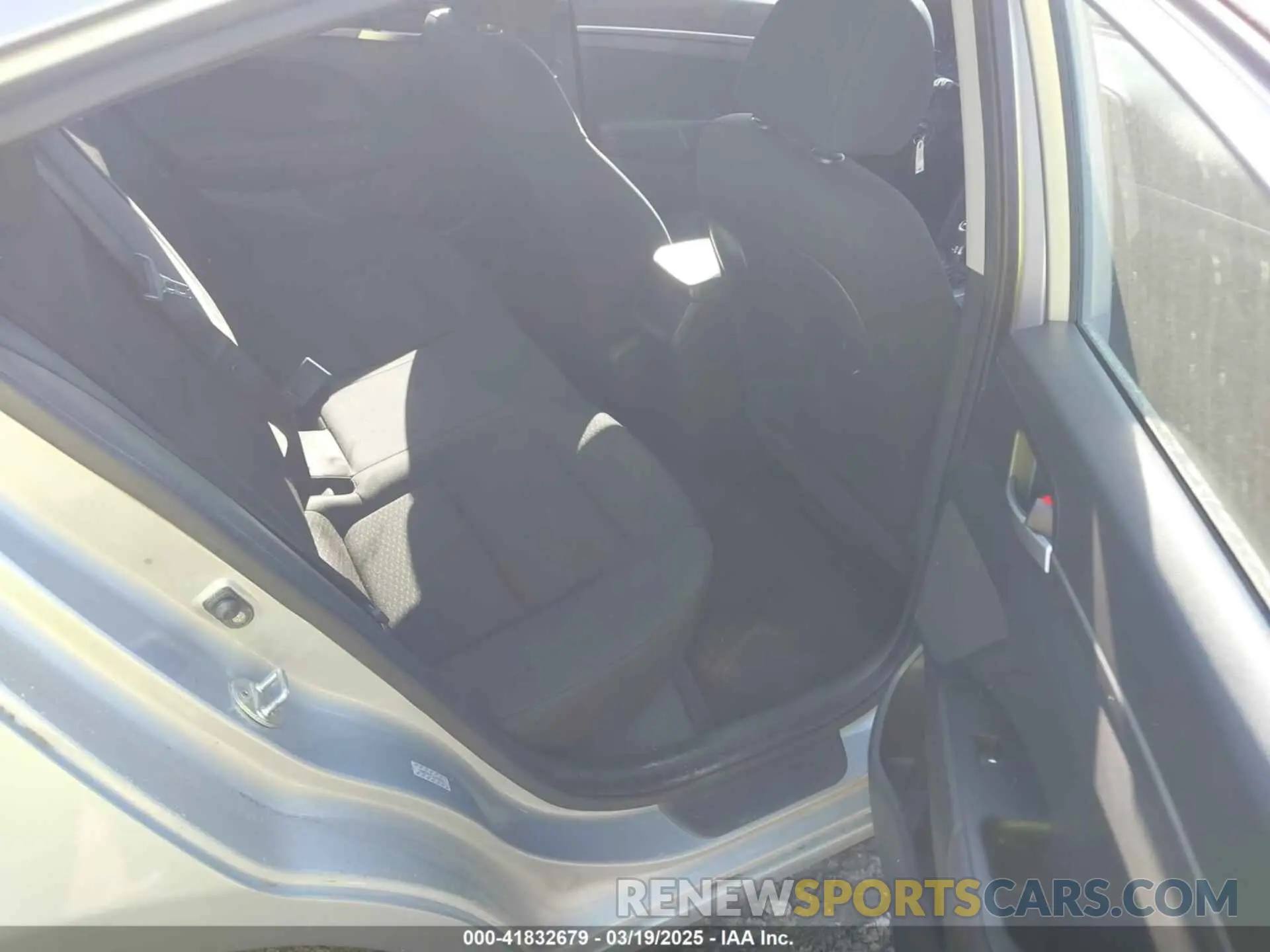 8 Photograph of a damaged car KMHD74LF1LU944323 HYUNDAI ELANTRA 2020