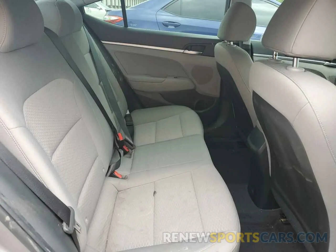 10 Photograph of a damaged car KMHD74LF4LU105900 HYUNDAI ELANTRA 2020