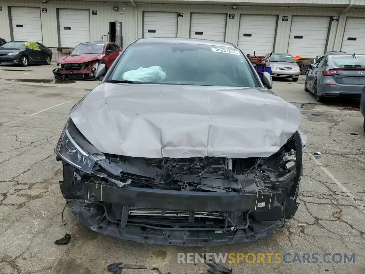 5 Photograph of a damaged car KMHD74LF4LU105900 HYUNDAI ELANTRA 2020
