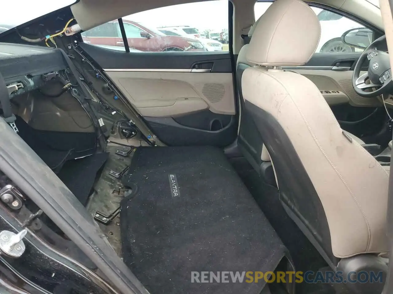 10 Photograph of a damaged car KMHD74LF4LU944140 HYUNDAI ELANTRA 2020