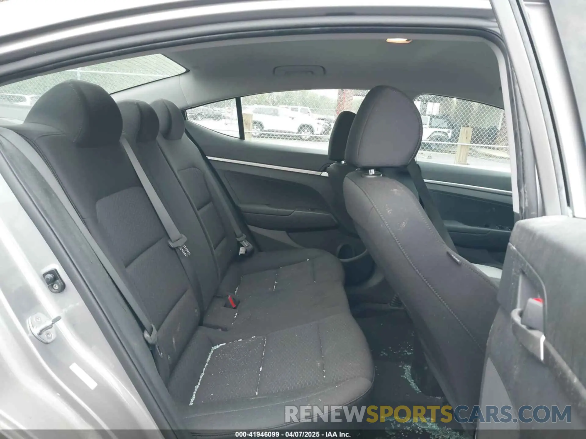 8 Photograph of a damaged car KMHD74LF5LU022637 HYUNDAI ELANTRA 2020