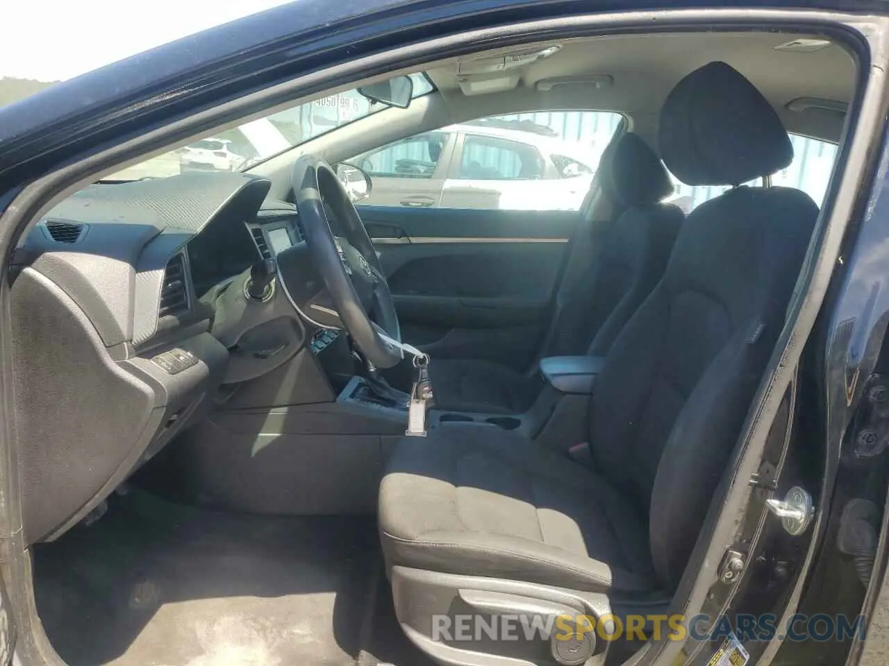 7 Photograph of a damaged car KMHD74LF5LU044900 HYUNDAI ELANTRA 2020