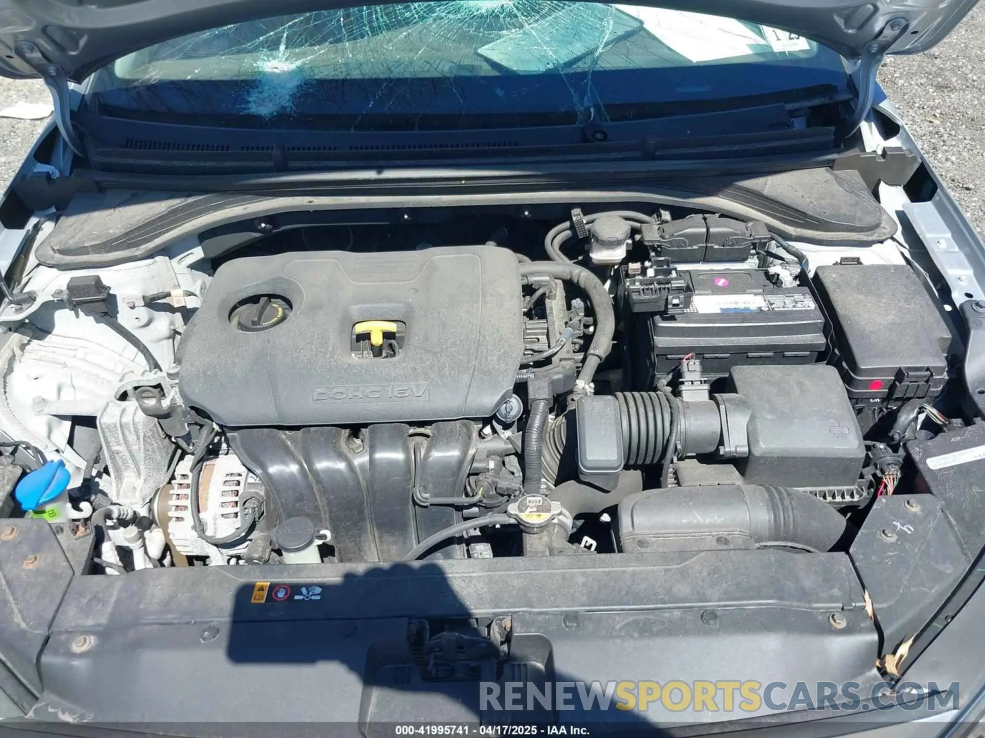 10 Photograph of a damaged car KMHD74LF5LU939304 HYUNDAI ELANTRA 2020