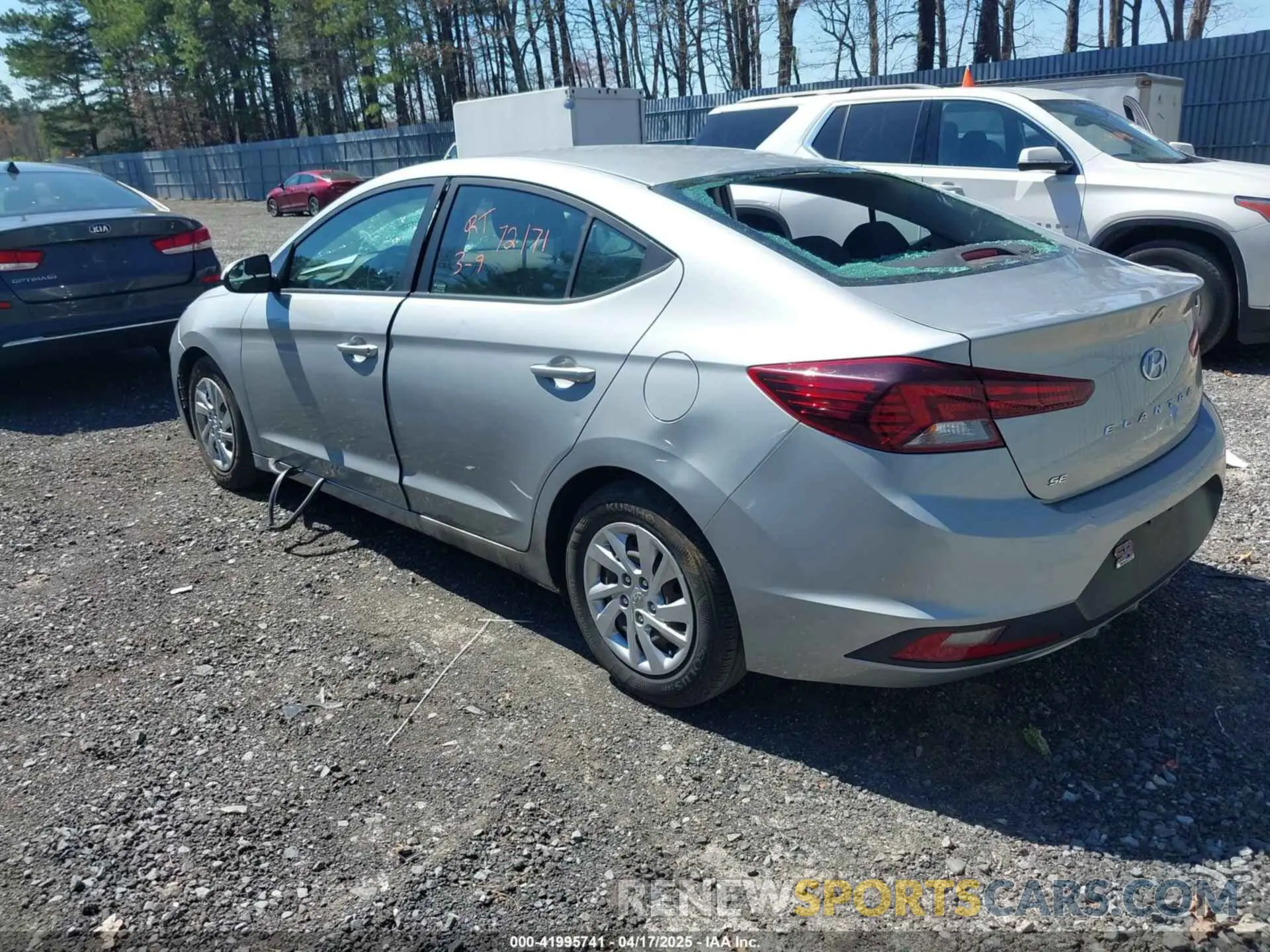 3 Photograph of a damaged car KMHD74LF5LU939304 HYUNDAI ELANTRA 2020