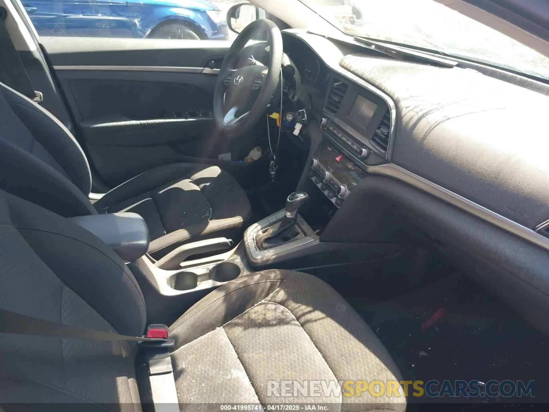 5 Photograph of a damaged car KMHD74LF5LU939304 HYUNDAI ELANTRA 2020