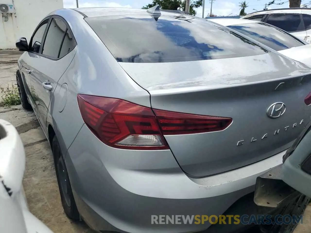 2 Photograph of a damaged car KMHD74LF6LU025000 HYUNDAI ELANTRA 2020