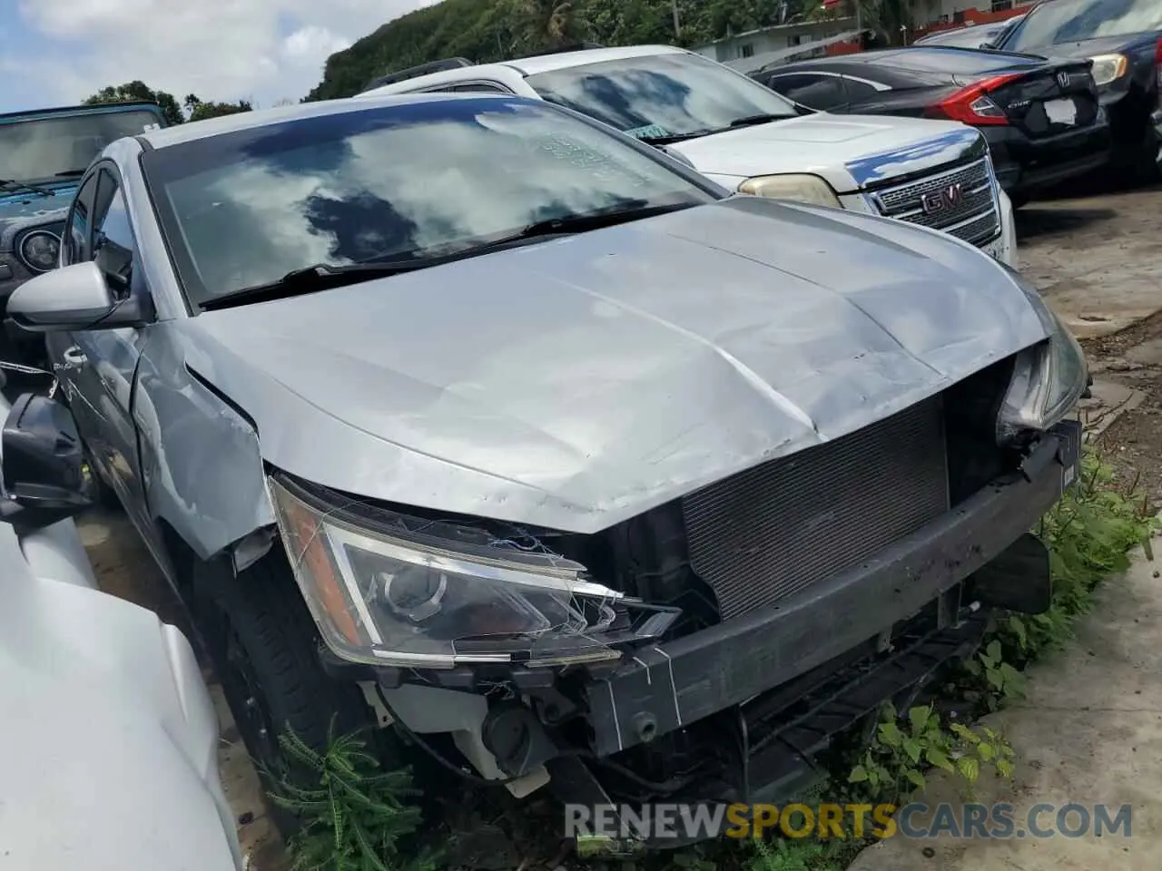 4 Photograph of a damaged car KMHD74LF6LU025000 HYUNDAI ELANTRA 2020