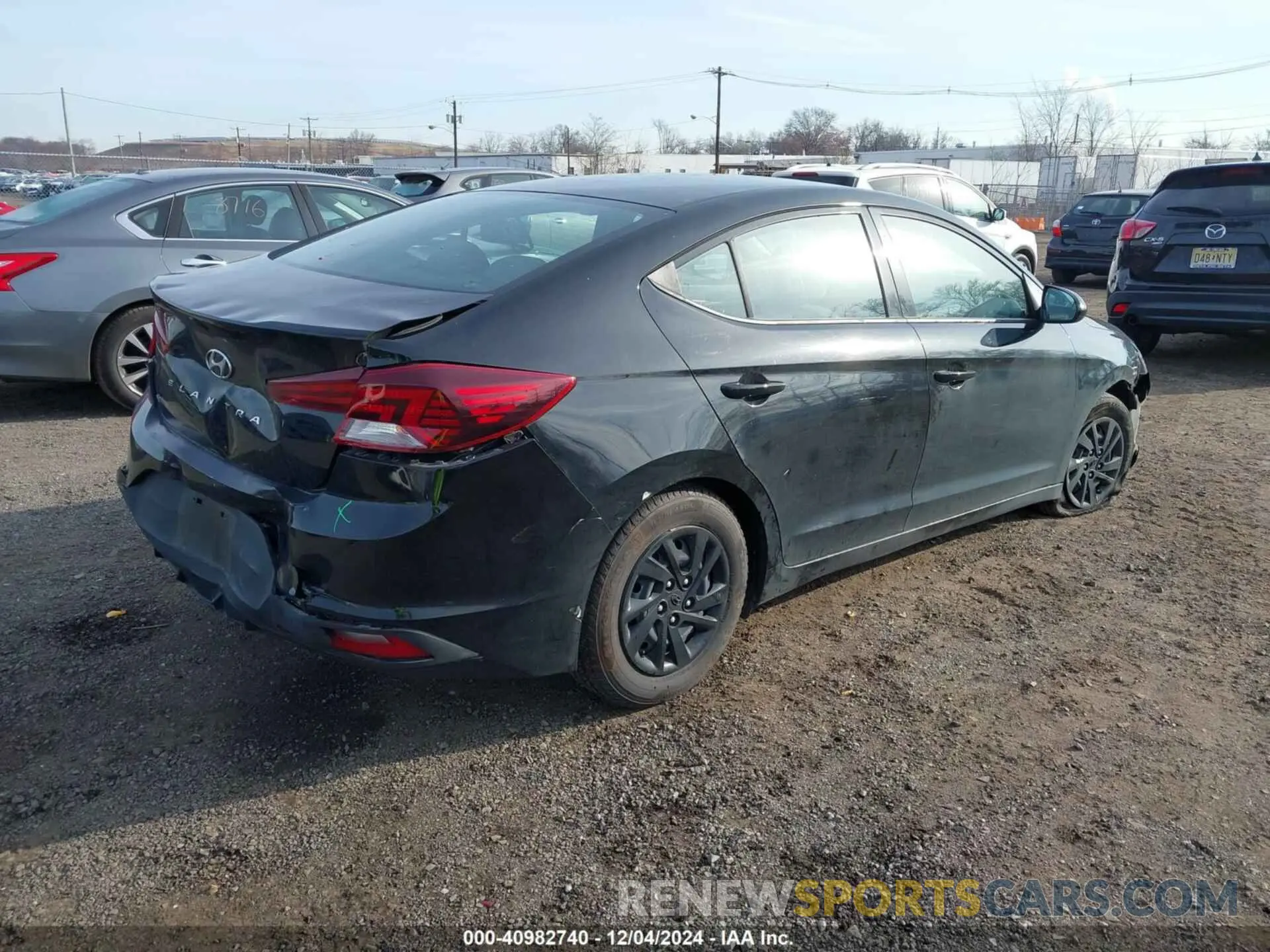 4 Photograph of a damaged car KMHD74LF6LU997924 HYUNDAI ELANTRA 2020