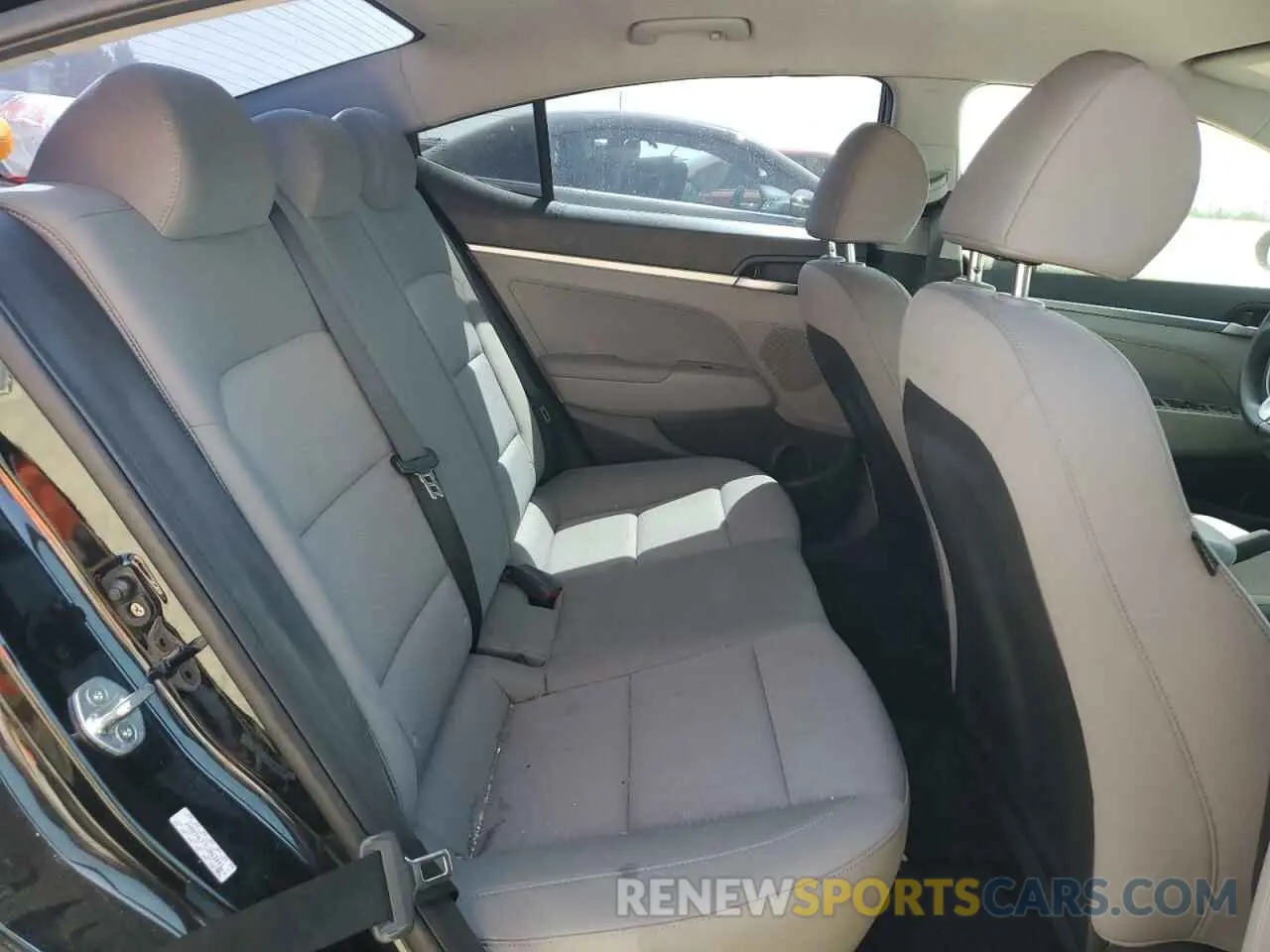 10 Photograph of a damaged car KMHD74LF7LU063044 HYUNDAI ELANTRA 2020