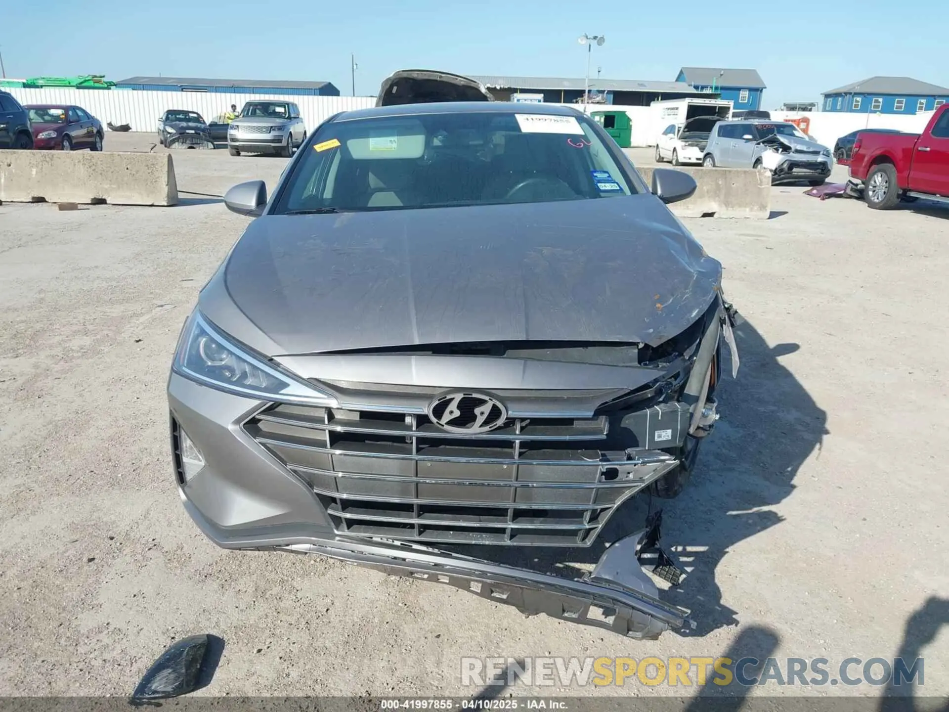 12 Photograph of a damaged car KMHD74LF7LU105230 HYUNDAI ELANTRA 2020