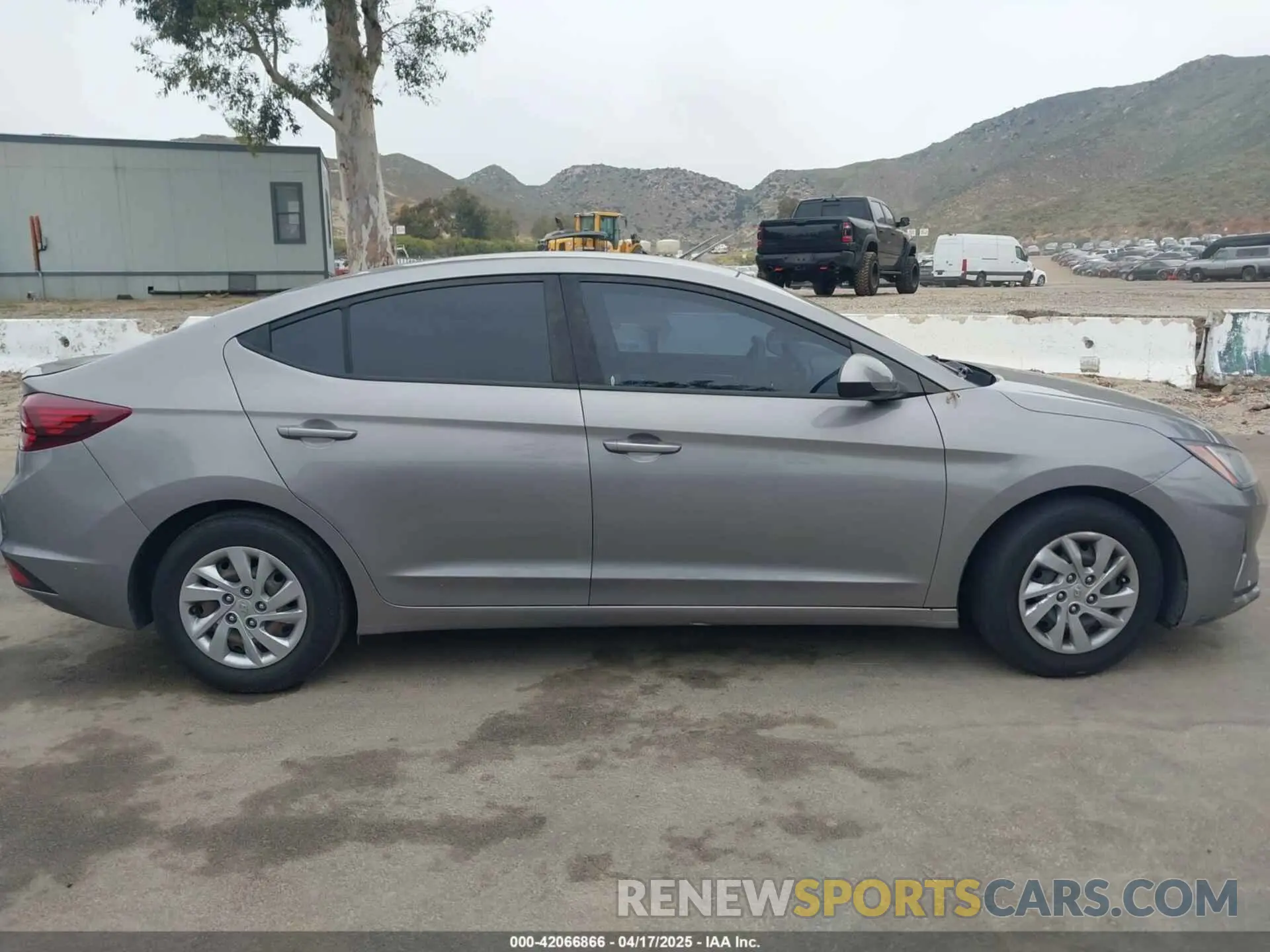13 Photograph of a damaged car KMHD74LF7LU901783 HYUNDAI ELANTRA 2020