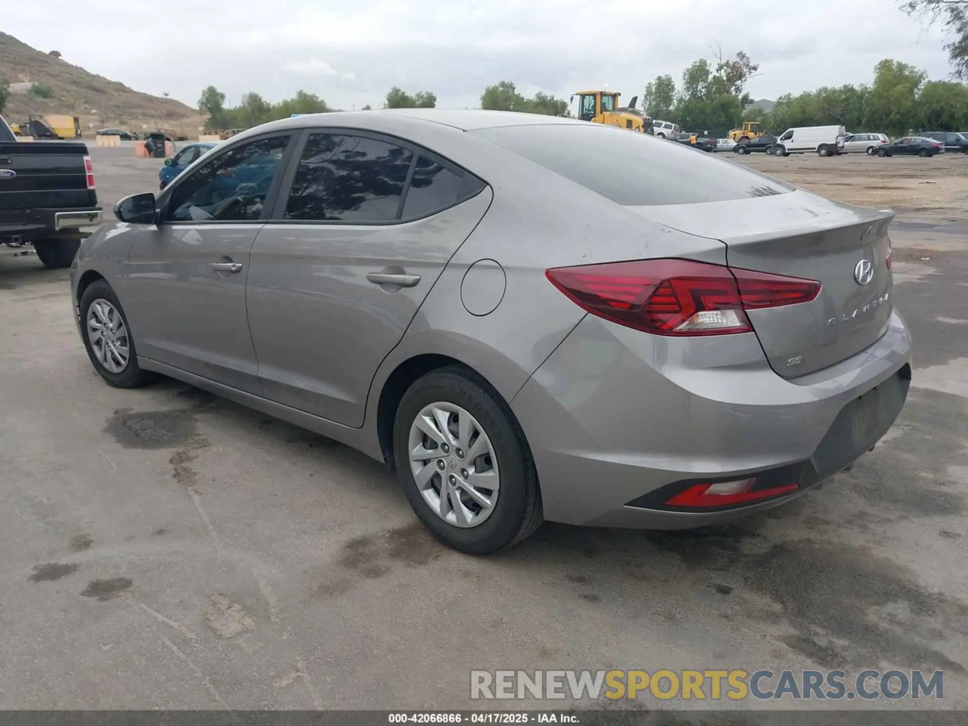 3 Photograph of a damaged car KMHD74LF7LU901783 HYUNDAI ELANTRA 2020