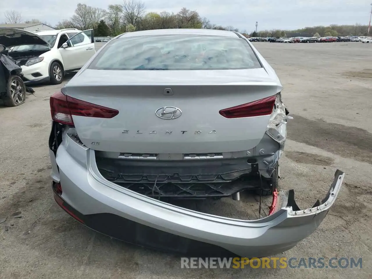 6 Photograph of a damaged car KMHD74LF7LU942253 HYUNDAI ELANTRA 2020