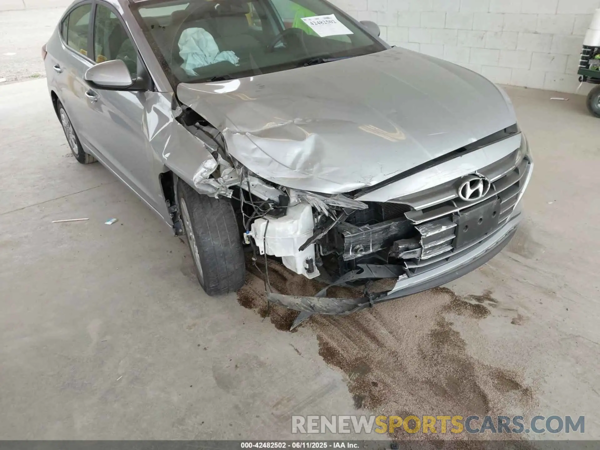 6 Photograph of a damaged car KMHD74LF7LU988357 HYUNDAI ELANTRA 2020