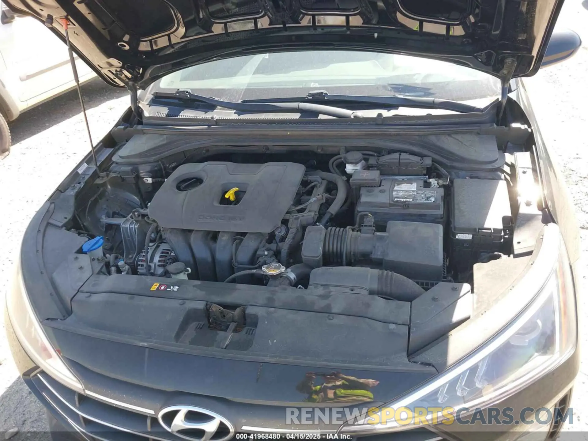 10 Photograph of a damaged car KMHD74LF7LU994272 HYUNDAI ELANTRA 2020