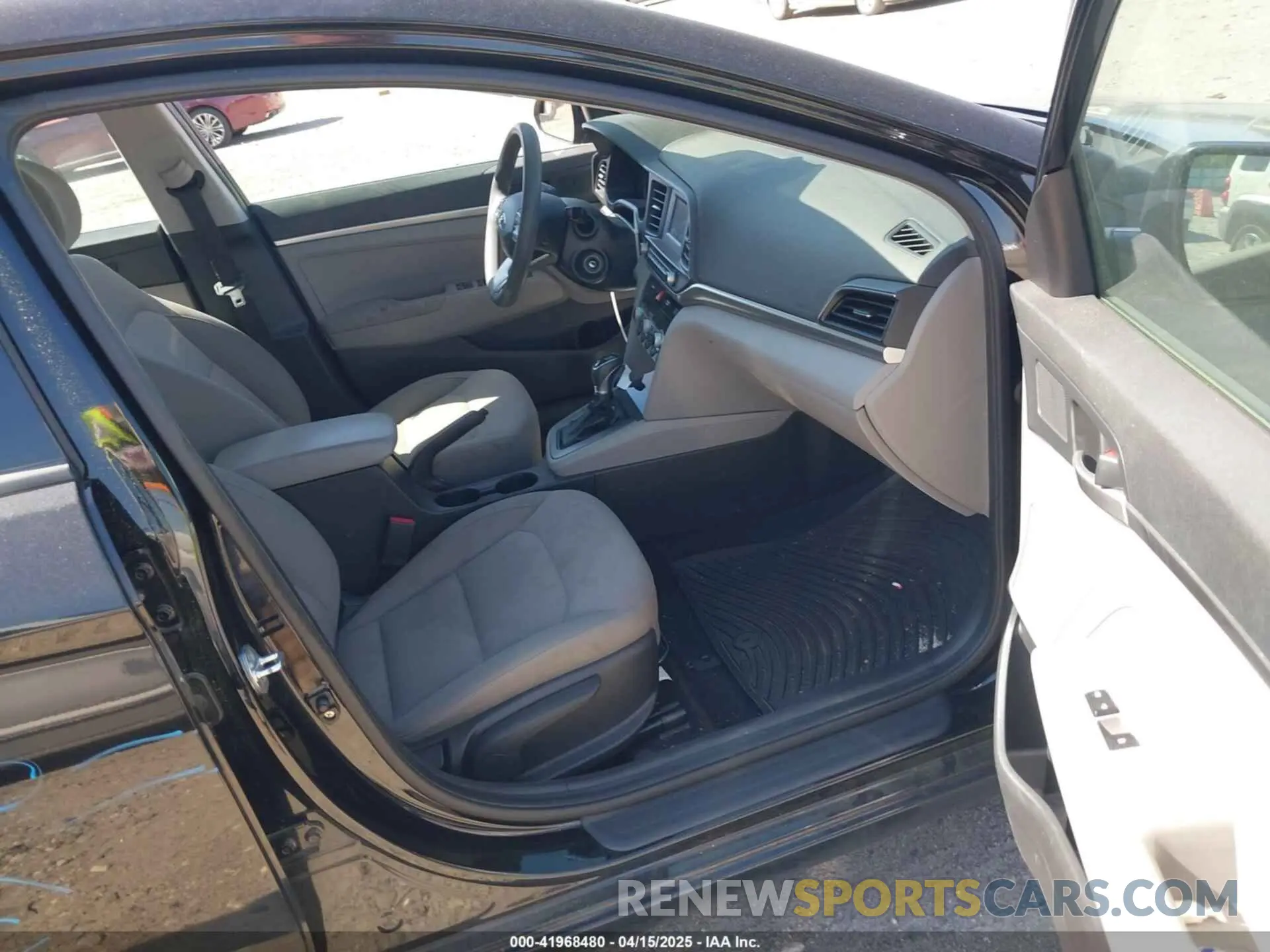 5 Photograph of a damaged car KMHD74LF7LU994272 HYUNDAI ELANTRA 2020