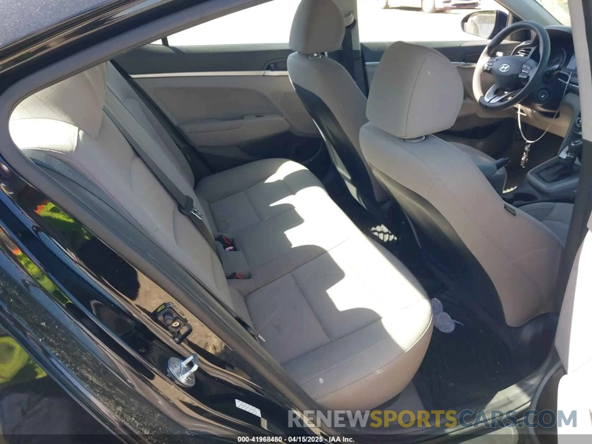 8 Photograph of a damaged car KMHD74LF7LU994272 HYUNDAI ELANTRA 2020