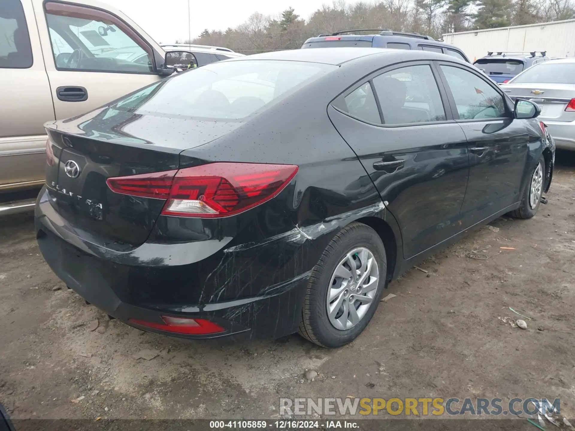 4 Photograph of a damaged car KMHD74LF8LU082900 HYUNDAI ELANTRA 2020