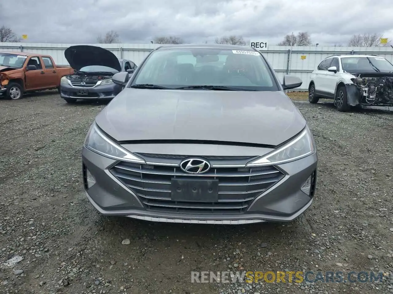 5 Photograph of a damaged car KMHD74LF8LU899560 HYUNDAI ELANTRA 2020