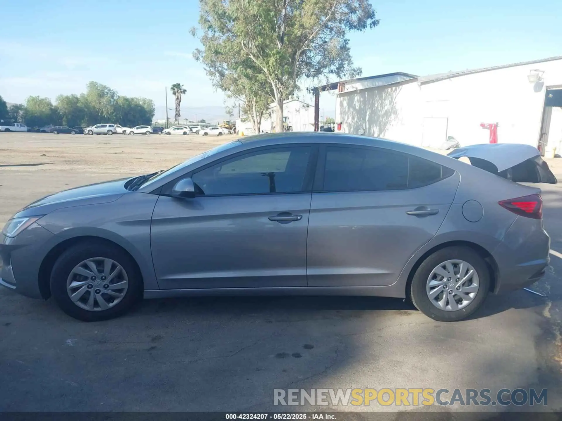 14 Photograph of a damaged car KMHD74LF8LU948224 HYUNDAI ELANTRA 2020