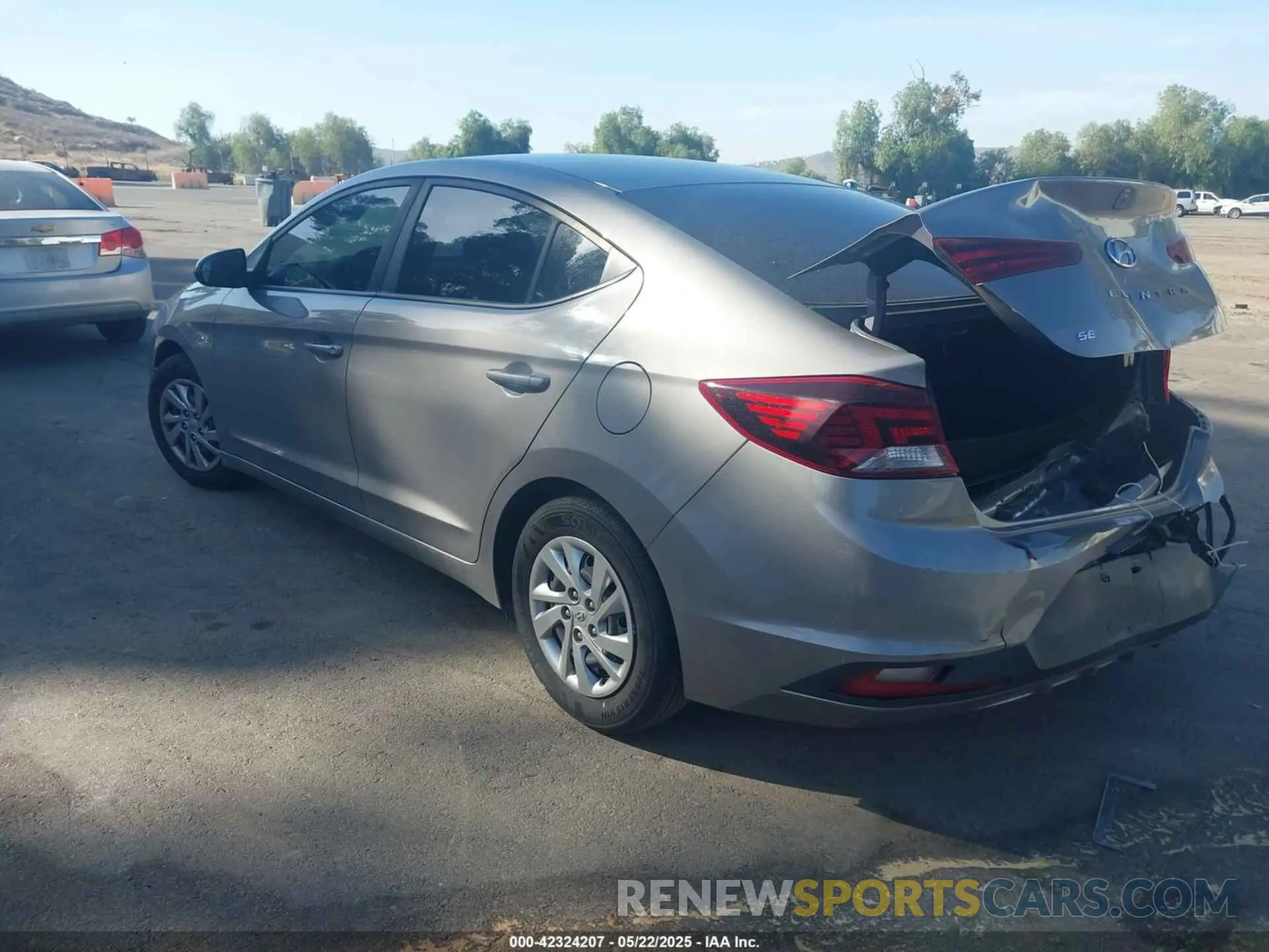 3 Photograph of a damaged car KMHD74LF8LU948224 HYUNDAI ELANTRA 2020