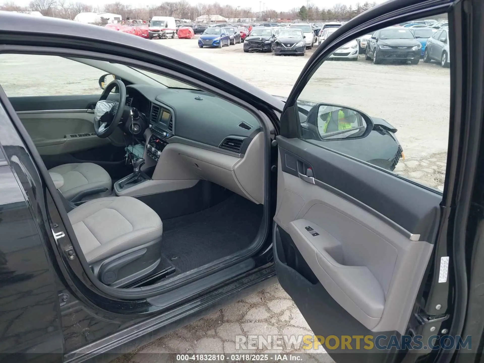 5 Photograph of a damaged car KMHD74LF9LU081030 HYUNDAI ELANTRA 2020