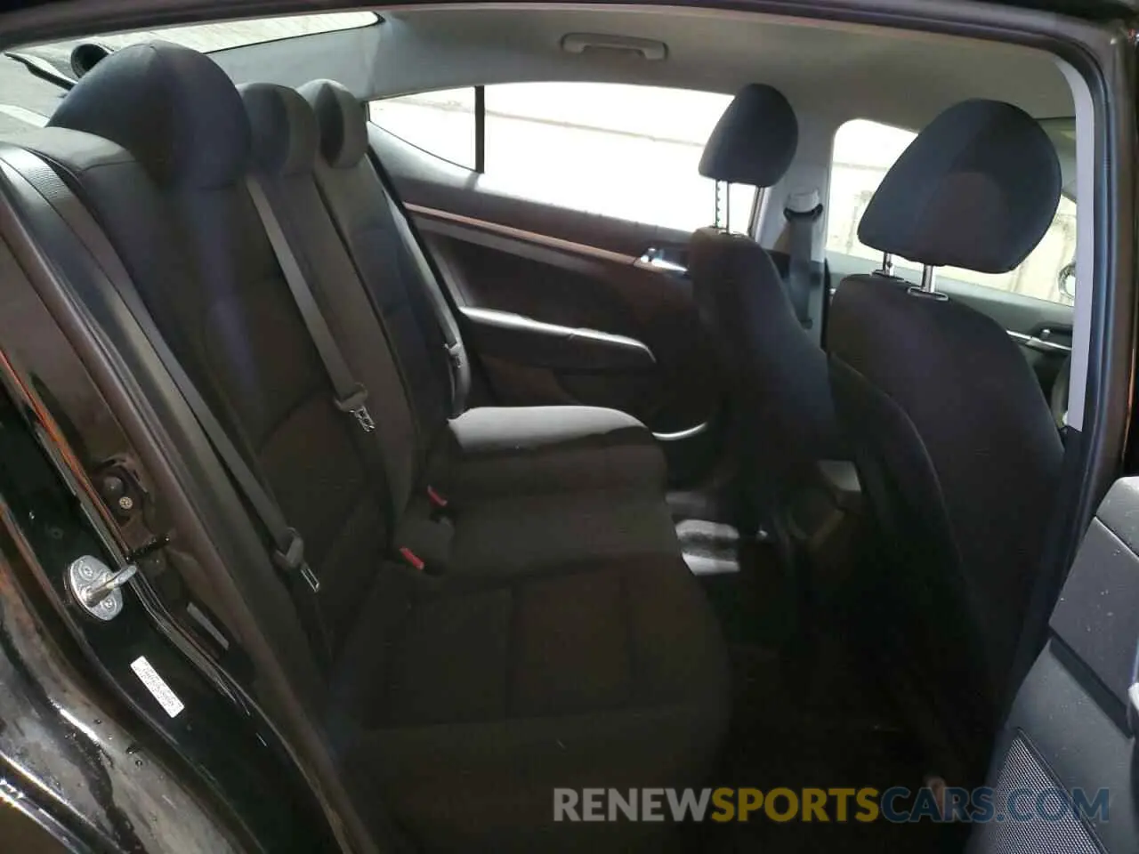 10 Photograph of a damaged car KMHD74LF9LU926569 HYUNDAI ELANTRA 2020