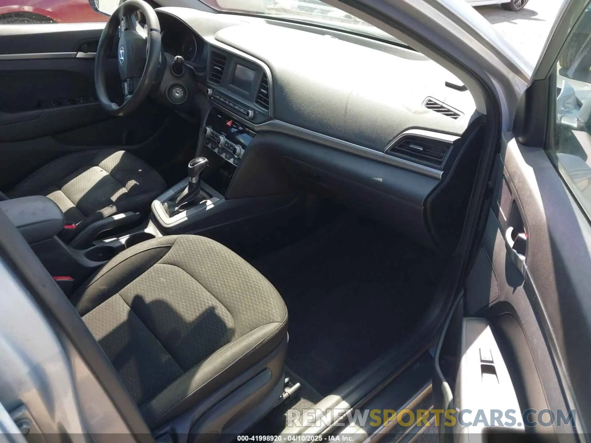 5 Photograph of a damaged car KMHD74LFXLU929559 HYUNDAI ELANTRA 2020