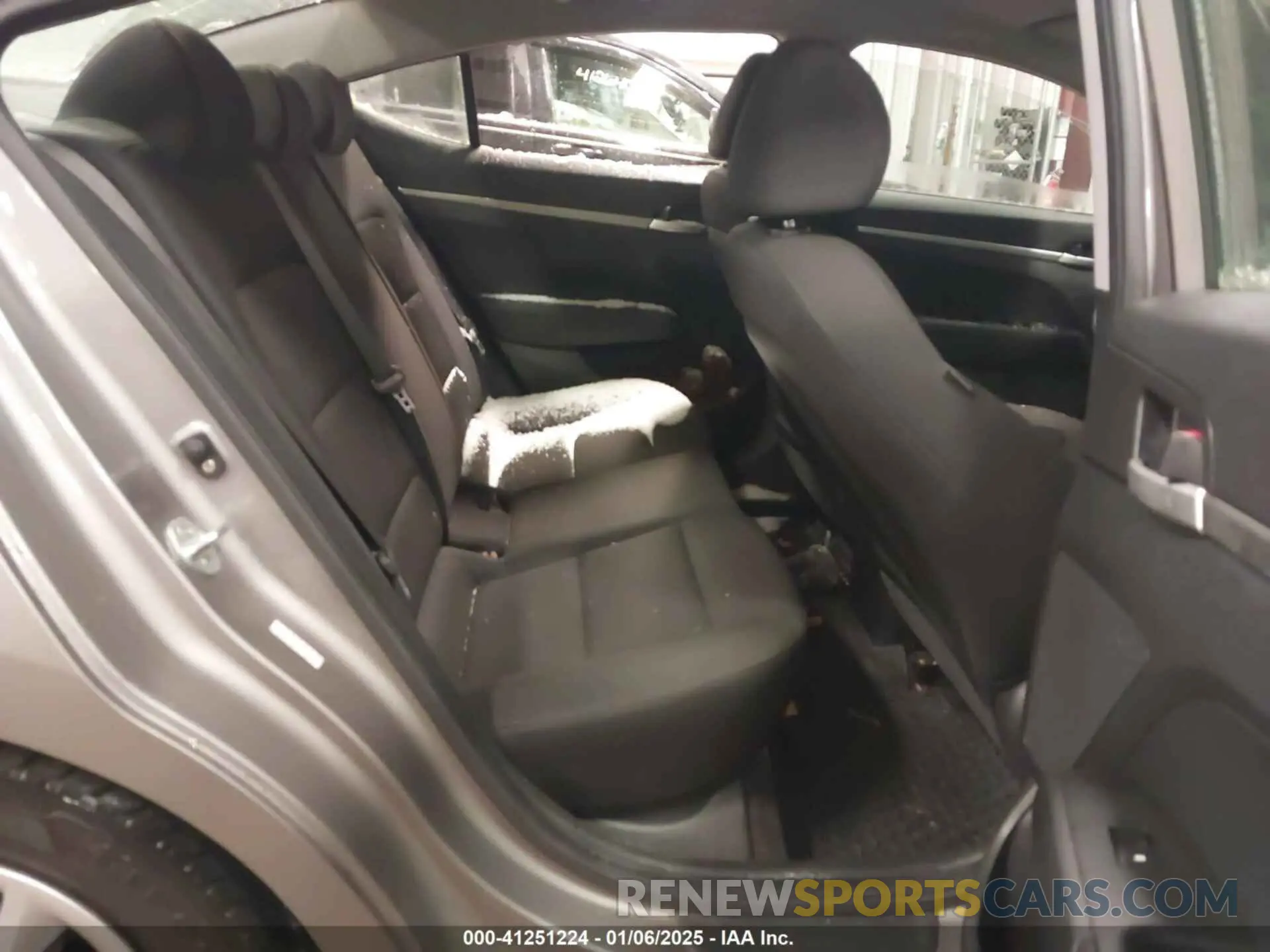 8 Photograph of a damaged car KMHD74LFXLU931103 HYUNDAI ELANTRA 2020