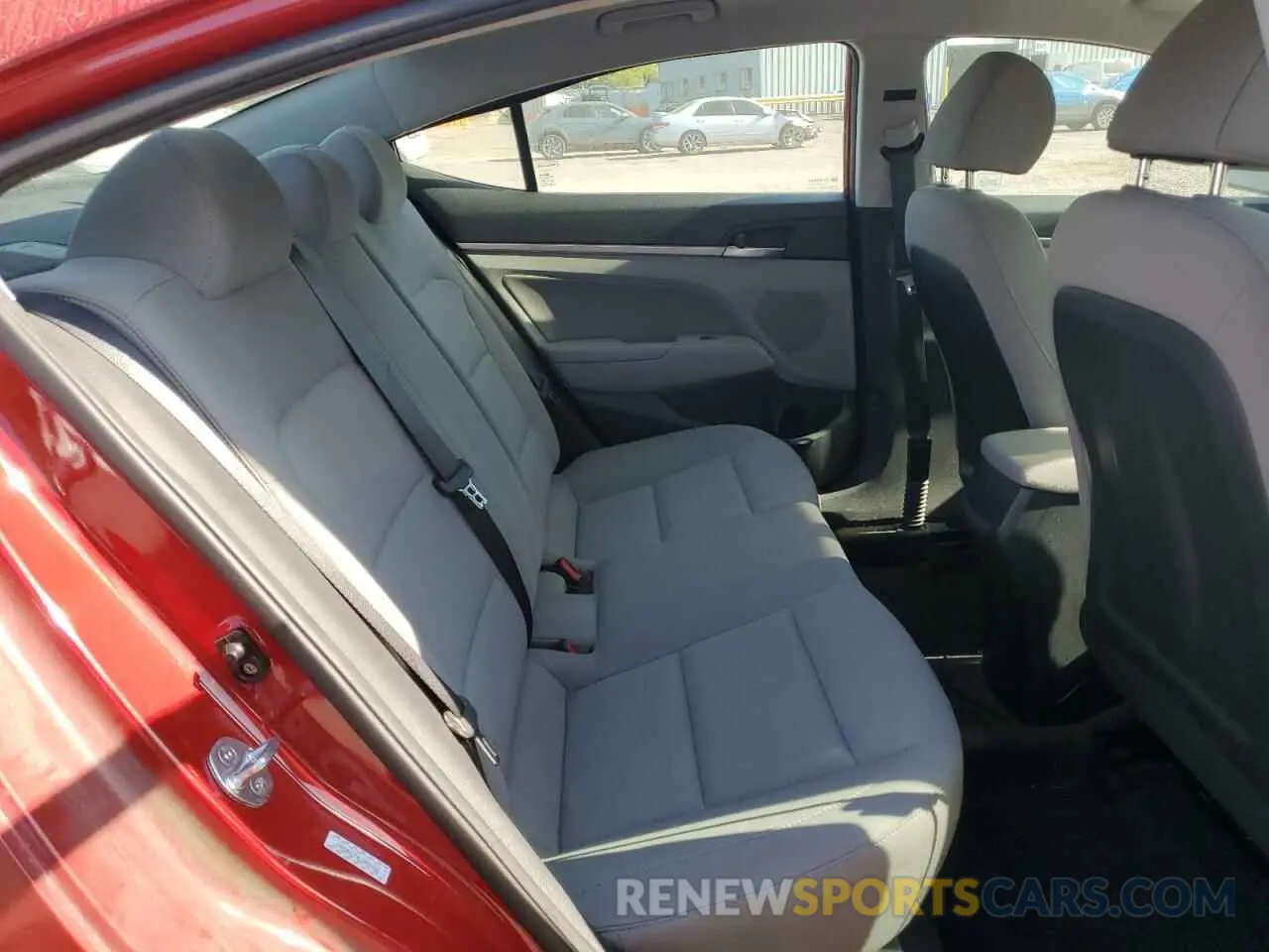 10 Photograph of a damaged car KMHD84LF0LU034465 HYUNDAI ELANTRA 2020