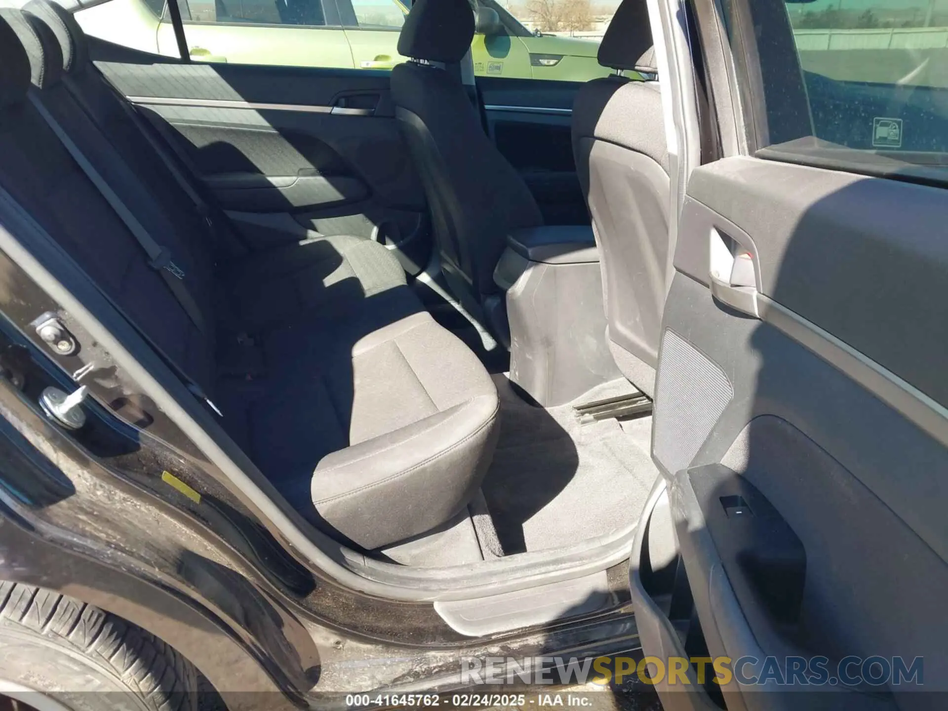 8 Photograph of a damaged car KMHD84LF0LU927820 HYUNDAI ELANTRA 2020