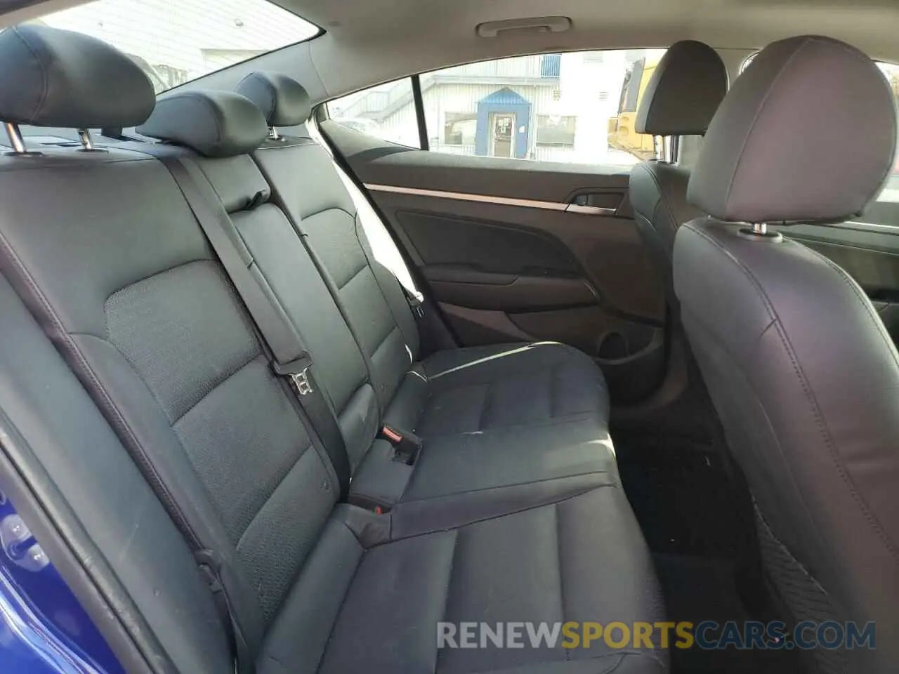 10 Photograph of a damaged car KMHD84LF0LU952300 HYUNDAI ELANTRA 2020