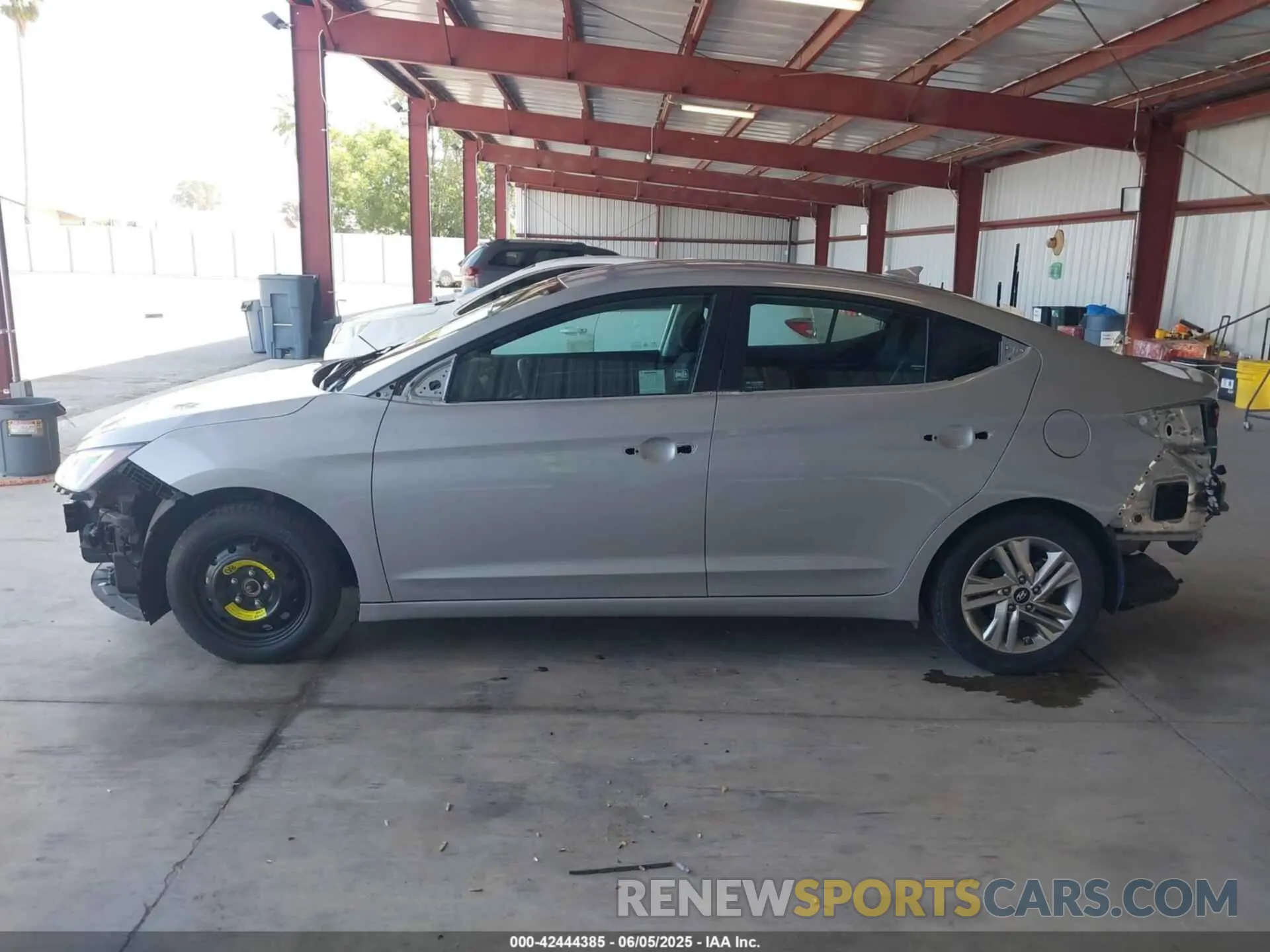 15 Photograph of a damaged car KMHD84LF1LU080709 HYUNDAI ELANTRA 2020